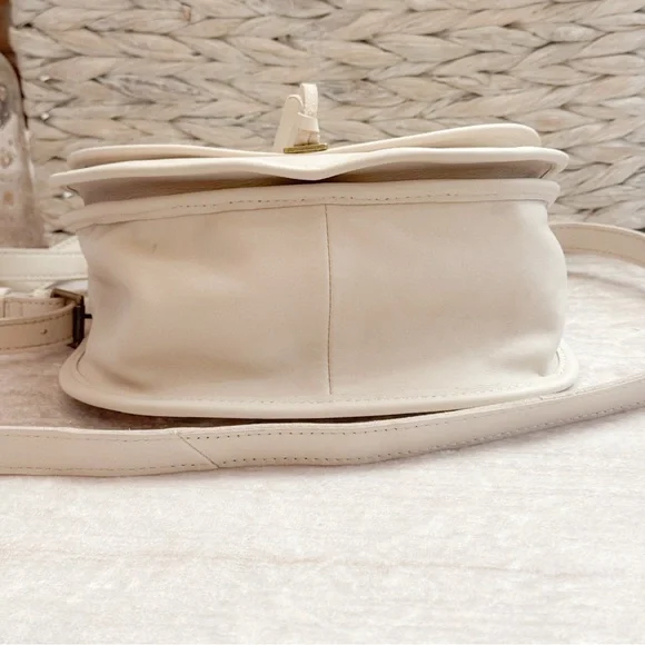 The Sak Playa Leather Saddle Bag - Picture 3 of 11